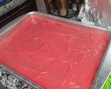 صورة لخطوة 6 من وصفة كيكة طبقات بالفراولة ♥️😋