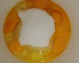 Foto del paso 1 de la receta: Torta de naranja esponjosa y alta 🍊🍰