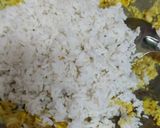 Gambar langkah 4 resipi Nasi Goreng Kunyit Ikan Bilis.