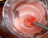 A picture of step 2 of Heart shaped rose ice cream cake.