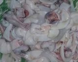 Foto langkah ke 1 dari resep Cumi asam pedas rempah.