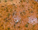 Foto del paso 7 de la receta: Pollo al horno con salsa y patatas