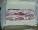 Foto del paso 1 de la receta Trenza hojaldre, bacon, queso cabra y jamón york