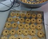 Foto langkah ke 2 dari resep Semprit Susu Terigu rasanya renyah and mantep😍😘😋.