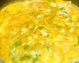 A picture of step 4 of Spinach omelette soufflé with spring onions.