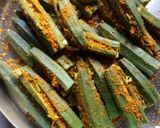ભીંડી કી સબ્જી (Bhindi Sabji Recipe In Gujarati) રેસીપી સ્ટેપ2ફોટો