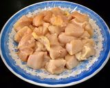 Hình bước làm 1 của món Gà Cung Bửu (Kung Pao Chicken)