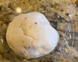 A picture of step 1 of Chè trôi nước.