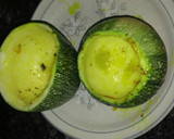 Foto del paso 3 de la receta: Calabacines rellenos de huevo, verduras y embutido de pavo