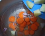 Foto langkah ke 2 dari resep Sup daun kelor.