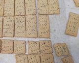Foto langkah ke 5 dari resep Chia Crackers Sourdough Discard.