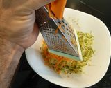 Foto del paso 2 de la receta: Pastel de calabacín y zanahoria