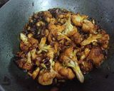 A picture of step 5 of Cauliflower Manchurian.