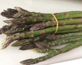 Foto del paso 1 de la receta: Revuelto de espárragos trigueros 🍳🌾