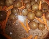 Foto del paso 5 de la receta: Tomates Rellenos y Papitas Cambray Salteadas