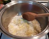 A picture of step 1 of Rice and Chicken soup.