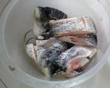 Foto langkah ke 1 dari resep Ikan gurame goreng.