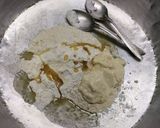 A picture of step 1 of Tawa Chicken Pizza.