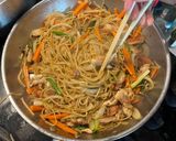 A picture of step 5 of Yakisoba (焼そば).