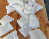 Foto del paso 2 de la receta: Sepia con habas y guisantes