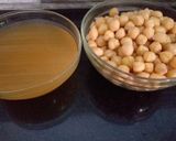 A picture of step 2 of Dhagi Chana Pulao.