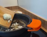 Foto del paso 1 de la receta: Rape con gulas