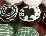 Foto langkah ke 4 dari resep Donat Tante.