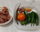 Foto langkah ke 1 dari resep Cumi Asin Sambal Ijo Ala Teh Ica.