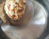 A picture of step 4 of German Bread Dumplings (Semmelknödel).