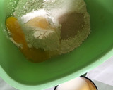 Foto langkah ke 1 dari resep Donat Mini Cekmin.