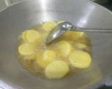 Foto langkah ke 2 dari resep Perkedel Kentang Renyah irit Telur.