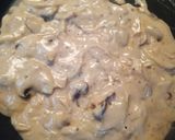 Foto langkah ke 7 dari resep Crispy Chicken Steak with Creamy Mushroom Sauce.