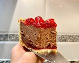 Foto del paso 17 de la receta: Tarta de requesón con chocolate y frambuesas