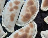 Foto del paso 5 de la receta: 🍄‍🟫🥟 Empanadas de pollo, crema y champiñones