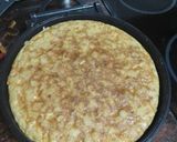 Foto del paso 4 de la receta Bocadillo de tortilla de papas con polvo de cebolla frita y alioli