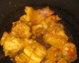 Foto del paso 3 de la receta: Fricasé de cerdo acompañado con yuca hervida