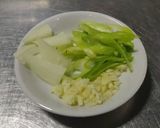 Foto langkah ke 6 dari resep Cream Of Chicken Soup Mudah dan Sederhana.
