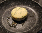 Foto del paso 5 de la receta: Tortitas de patatas rellenas