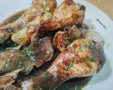 Foto del paso 7 de la receta: Jamoncitos de pollo al kalimotxo