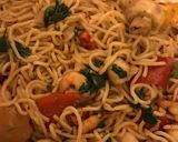 A picture of step 1 of Prawn & Mushroom Noodles.