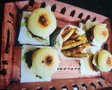 A picture of step 4 of Idli burgers.