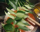 Foto langkah ke 3 dari resep Gulai ayam daun kari tanpa santan.