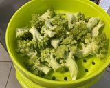 Une image de l'étape 3 de Flan de chou romanesco au porc et parmesan.