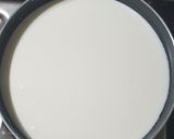 A picture of step 2 of Anjeer Kaju Doodh Paak.