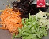 Foto langkah ke 5 dari resep Bihun Goreng Saus Tiram.