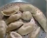 A picture of step 13 of Paneer Momo.