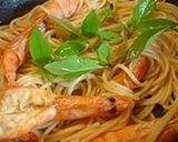 รูปขั้นตอนการทำที่ 3 ของ สปาเก็ตตี้กุ้งเนยกระเทียม
