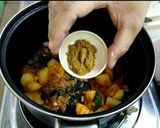 Gambar langkah 6 resipi Kari Daging.