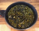 Foto del paso 9 de la receta: Fideuá de gallo pedro y chipirones en tinta