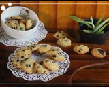 Foto langkah ke 10 dari resep Vanila Chochochip Cookies Favorit.